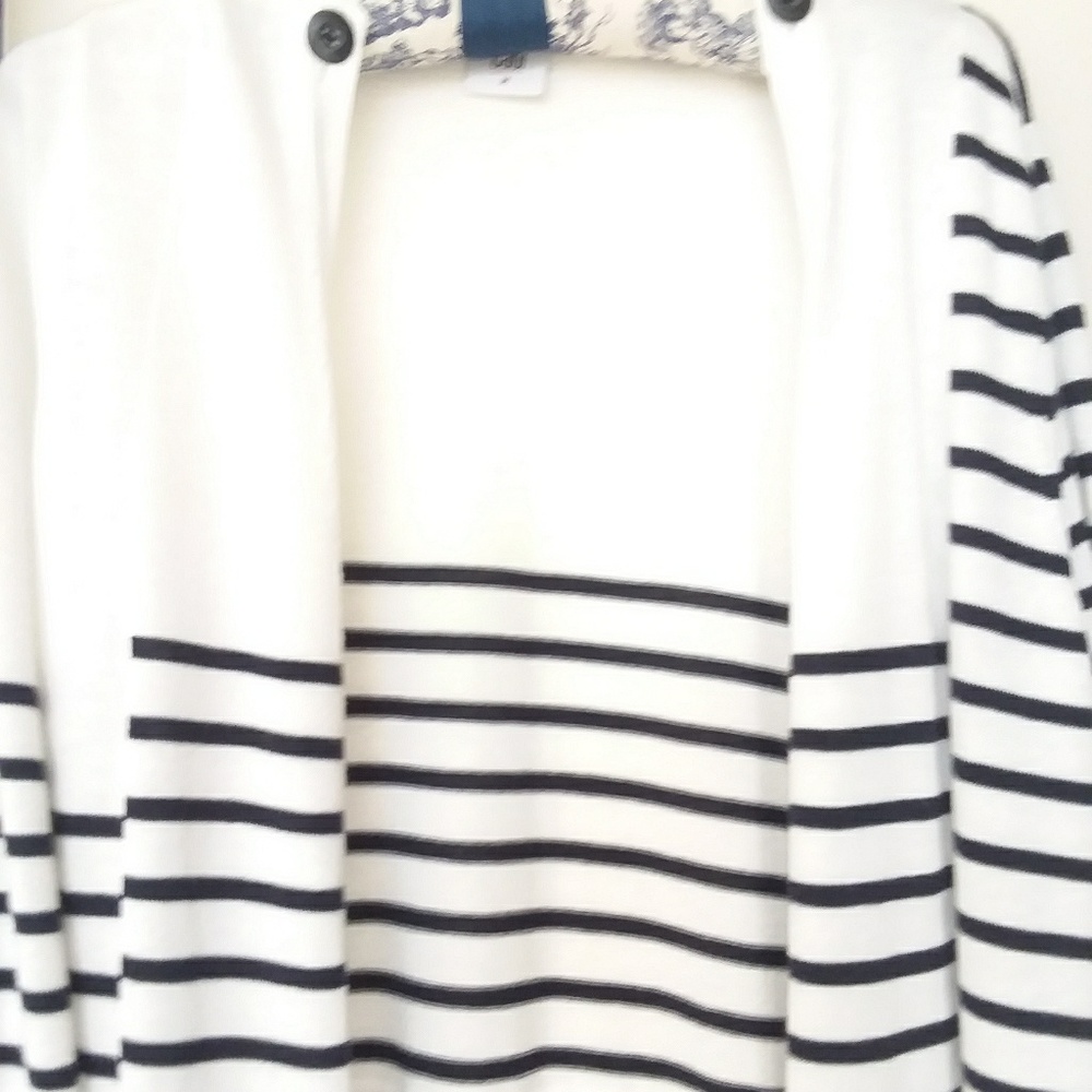 NWOT Cabi Long Sweater